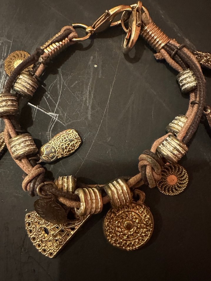 Bohem Tarzı Boncuklu Altın Renk Bileklik - Görsel 3