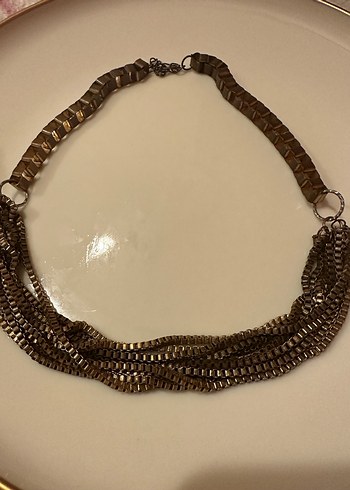 Uzun Zincir Detaylı Altın Kadın Kolye - Görsel 3