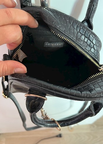 Zincir Detaylı Siyah Deri Yılan Desenli Çanta - Görsel 3