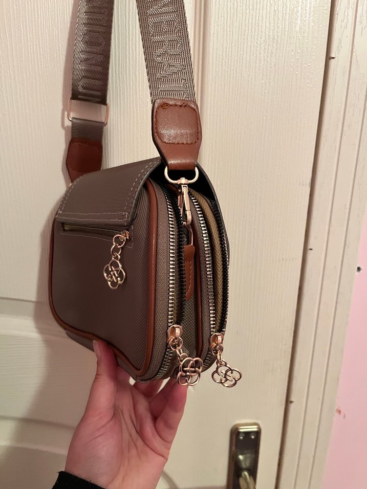 Bej Deri Tokalı Kadın Çantası - Görsel 3