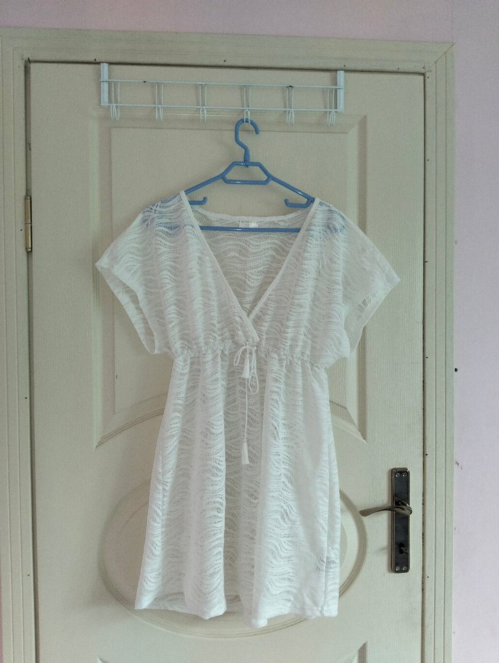 Beyaz V Yaka pareo - Görsel 2