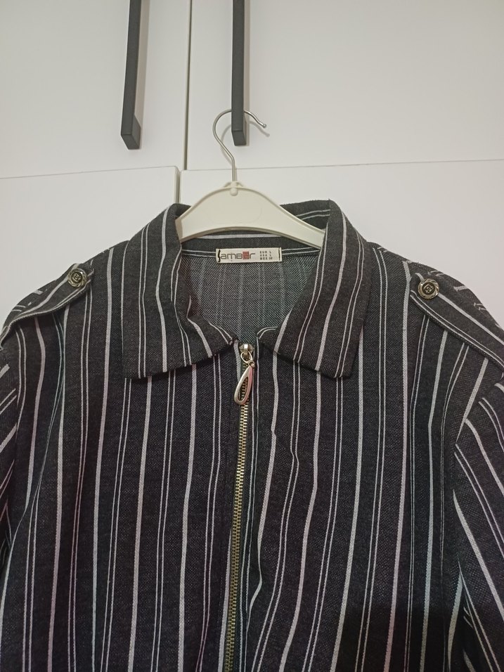 Ambar Çizgili Gri Kadın Ceket - Görsel 2