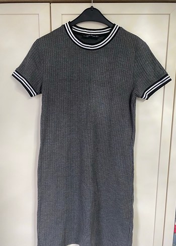 Gri Triko Kısa Kollu Midi Elbise - Görsel 2