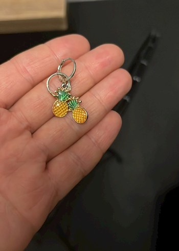 Accessorize  Altin Ananasli Gumus Anahtarlik