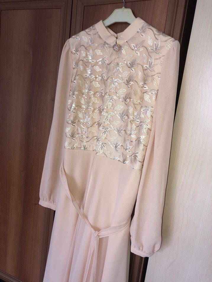 Bej Uzun Kollu Drapeli Vintage Elbise - Görsel 2