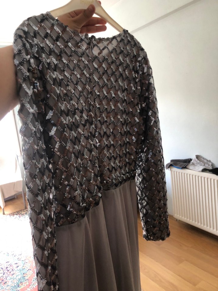 Gri Uzun Kollu Kadın Abiye Elbise - Görsel 3