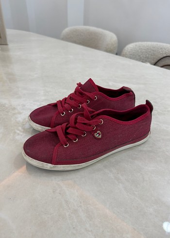Tommy Hilfiger ürünü