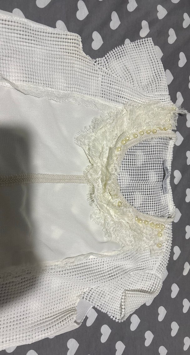 Dantel Detaylı Beyaz Kolsuz Bluz - Görsel 3