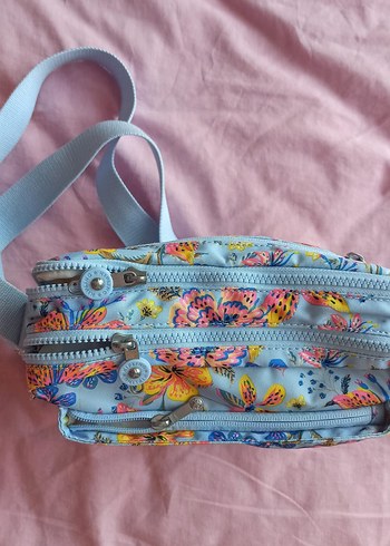 Beden Çiçek Desenli Kipling çanta