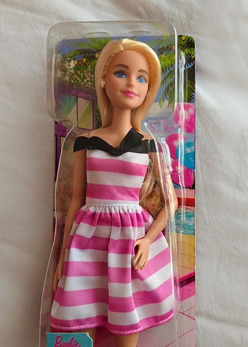 Barbie 65. Yıl Özel Bebek - Görsel 3