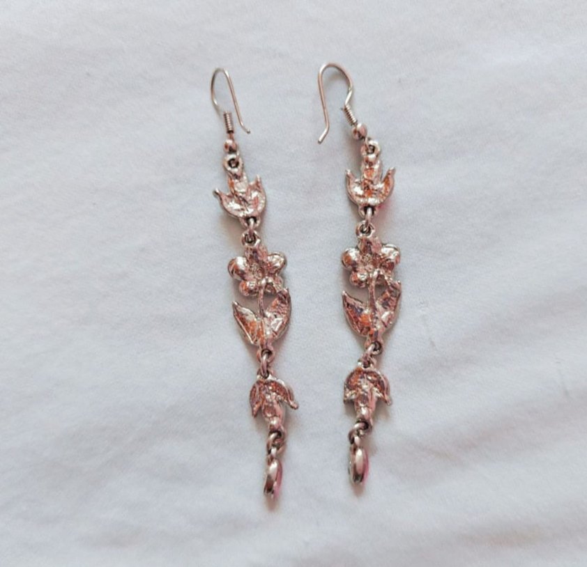 Mineli çiçek tasarımlı otantik şık küpeler - Görsel 5