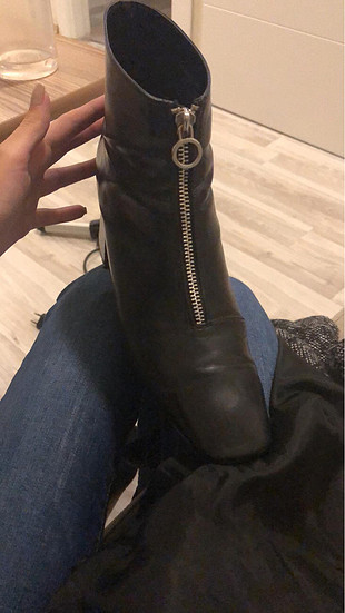 Zara Siyah bot