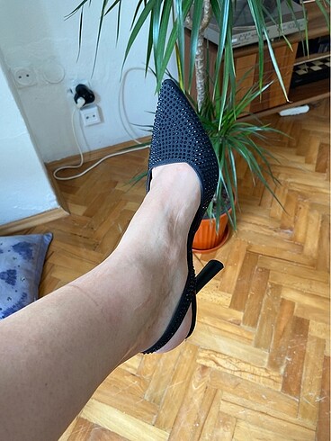 SON BİR TANE KALDI 39 NUMARA ŞIK STİLETTO 4-6 cm arası ince topu