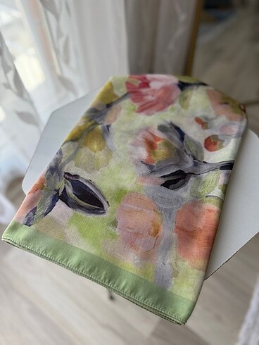 Floral şal fıstık yeşil