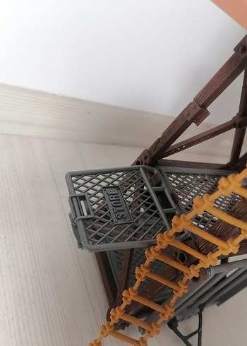  Beden Renk Kahverengi Ahşap Görünümlü Model Kule