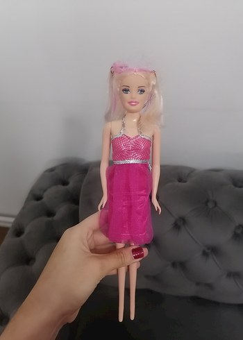Barbie Pembe Elbiseli Barbie