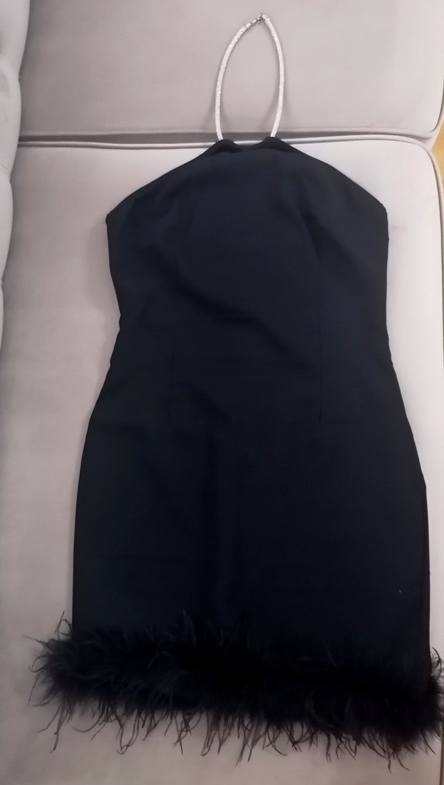 Siyah Mini Straplez Kürk Detaylı Gece Elbisesi - Görsel 3