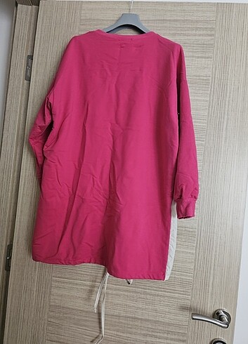 Puane Sweatshirt