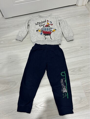 4 Yaş Beden beyaz Renk Erkek çocuk pijama takım 3-4 yas