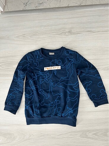 Erkek çocuk sewatshirt 5-6 yaş