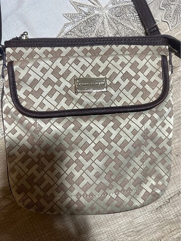 Beden Tommy hilfiger çanta
