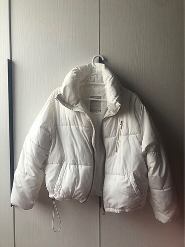 BERSHKA ŞİŞME MONT