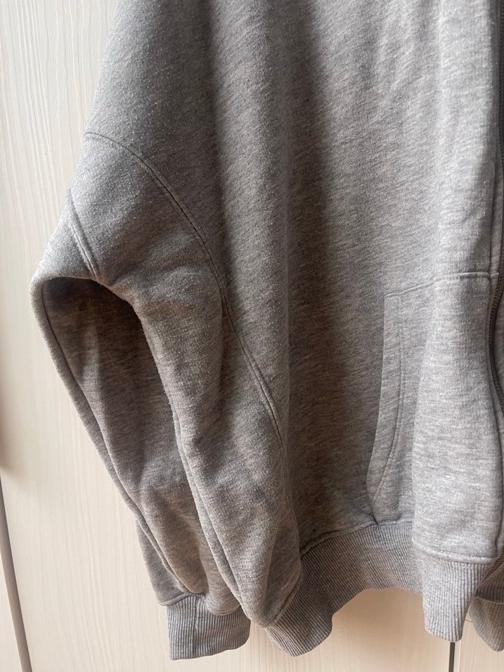 Gri Kapüşonlu Fermuarlı Kadın Sweatshirt - Görsel 2