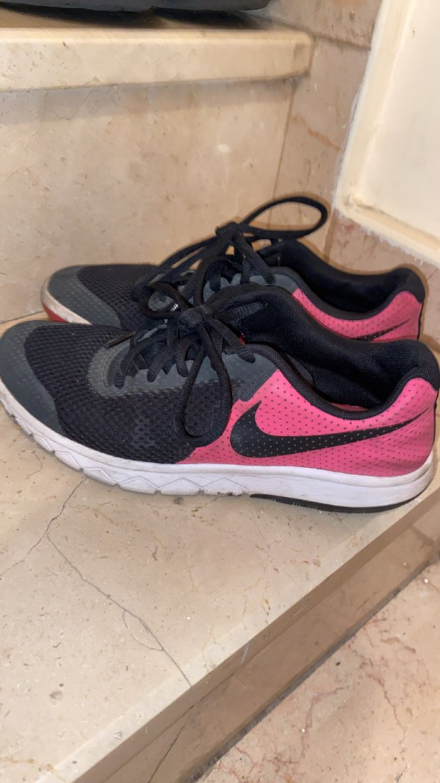 Pembe Siyah Bağcıklı Kadın Spor Ayakkabı - Görsel 3