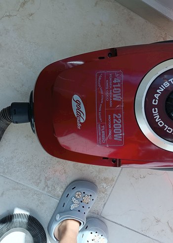 Kırmızı 2200W Elektrikli Süpürge