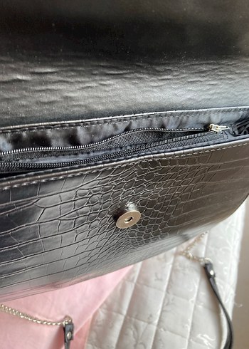 Siyah Krokodil Tokalı Kadın Çanta - Görsel 4