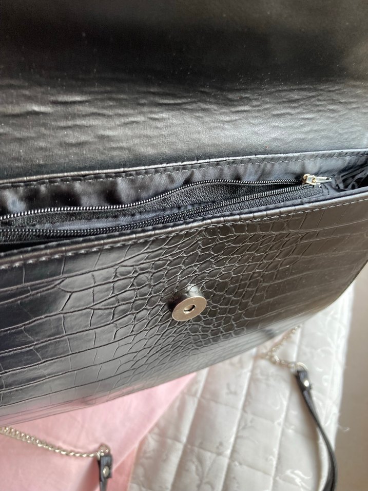 Siyah Krokodil Tokalı Kadın Çanta - Görsel 4
