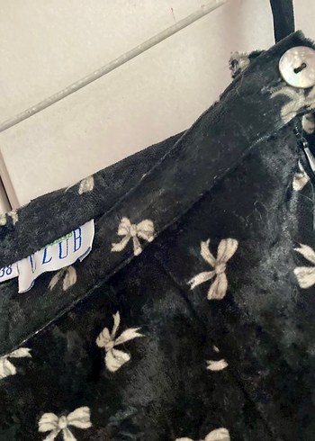 Kadın Siyah Uzun İpek Kadife Etek
Bel kemer dahil 90cm - Görsel 5