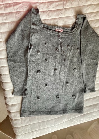 Gri Lambswool ( Kuzu Yünü) Kadın Kazak
Yaka omuz açık ve kapalı - Görsel 2