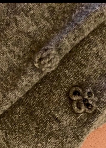 Gri Lambswool ( Kuzu Yünü) Kadın Kazak
Yaka omuz açık ve kapalı - Görsel 6