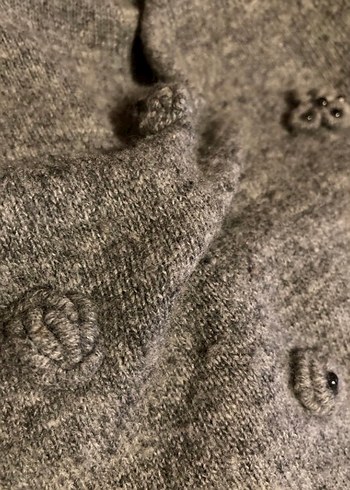 Gri Lambswool ( Kuzu Yünü) Kadın Kazak
Yaka omuz açık ve kapalı - Görsel 7