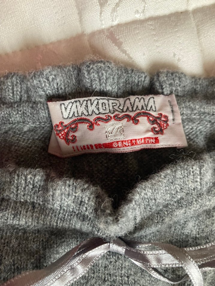 Gri Lambswool ( Kuzu Yünü) Kadın Kazak
Yaka omuz açık ve kapalı - Görsel 5