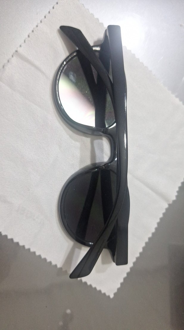 Parlak Siyah Klasik Kadın Güneş Gözlüğü - Görsel 2