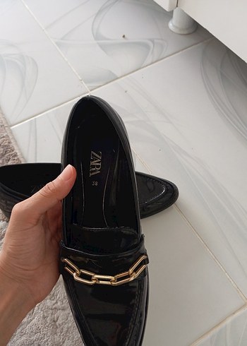38 Beden siyah Renk Zincir Detaylı Siyah Parlak Loafer