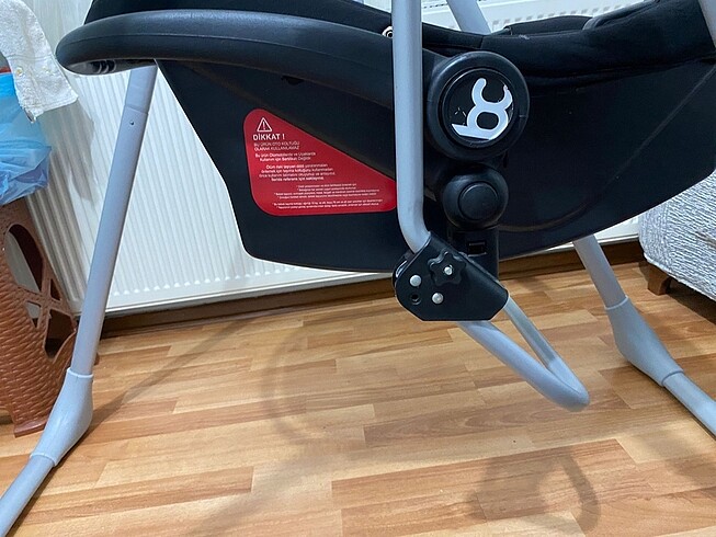 9- 18 kg Beden siyah Renk Bebek salıncağı
