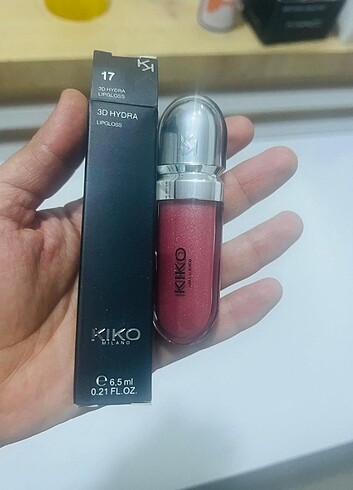 Kiko simli dudak parlatıcısı 