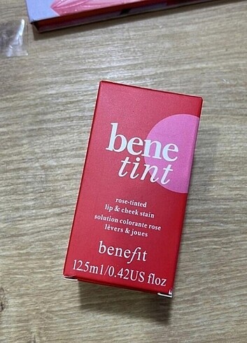 Benetint allık 