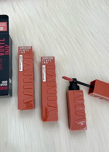 Maybelline süperstay ruj 