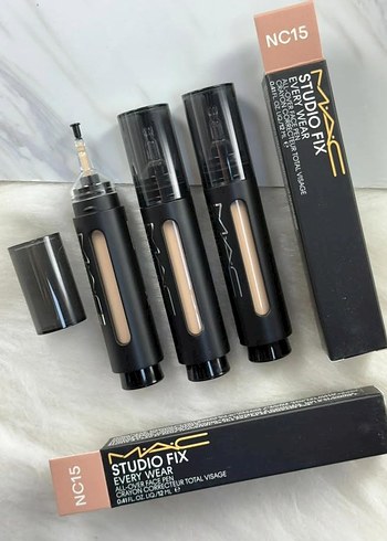 MAC Studio Fix Kapatıcı NC15