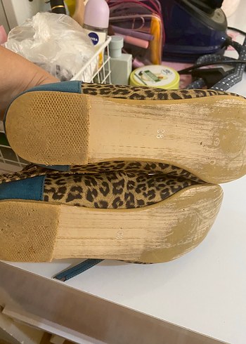 38 Beden Leopar Desenli Turkuaz Dolgu Topuklu Kadın Babet
