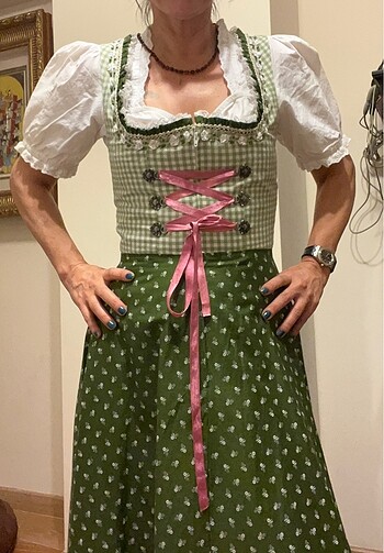 Diğer Bavyera Dirndl / geleneksel elbise