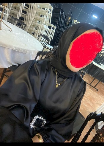 Siyah Uzun Kollu Yüksek Yakalı Kemerli Elbise - Görsel 3