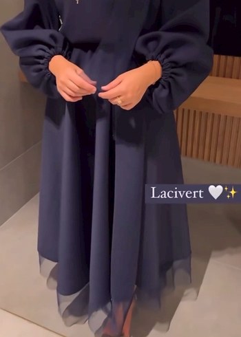 Yüksek Yakalı Lacivert Uzun Tül Etekli Takım - Görsel 4