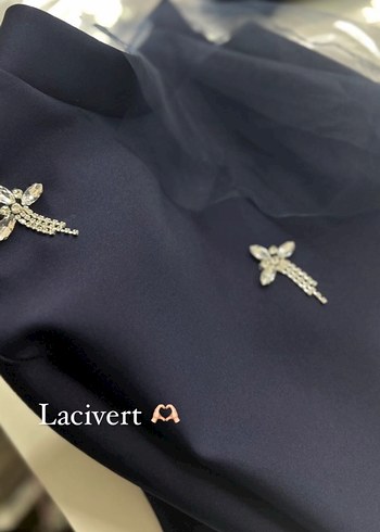 Yüksek Yakalı Lacivert Uzun Tül Etekli Takım - Görsel 3