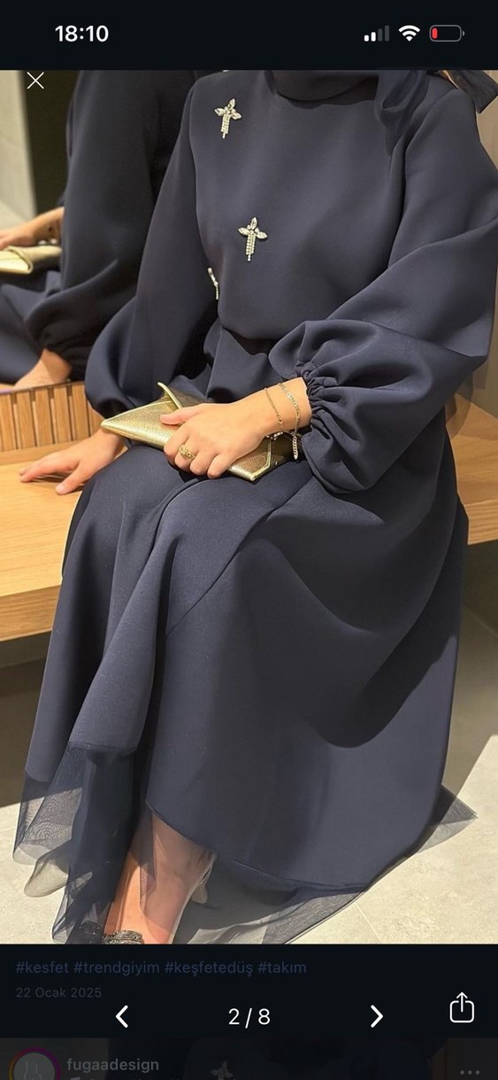 Yüksek Yakalı Lacivert Uzun Tül Etekli Takım - Görsel 2