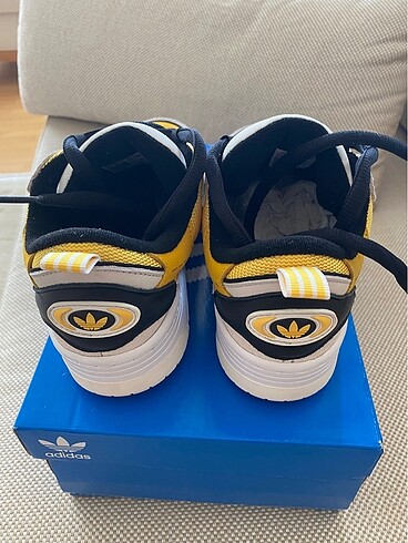 38 Beden Adidas Adı2000 sarı